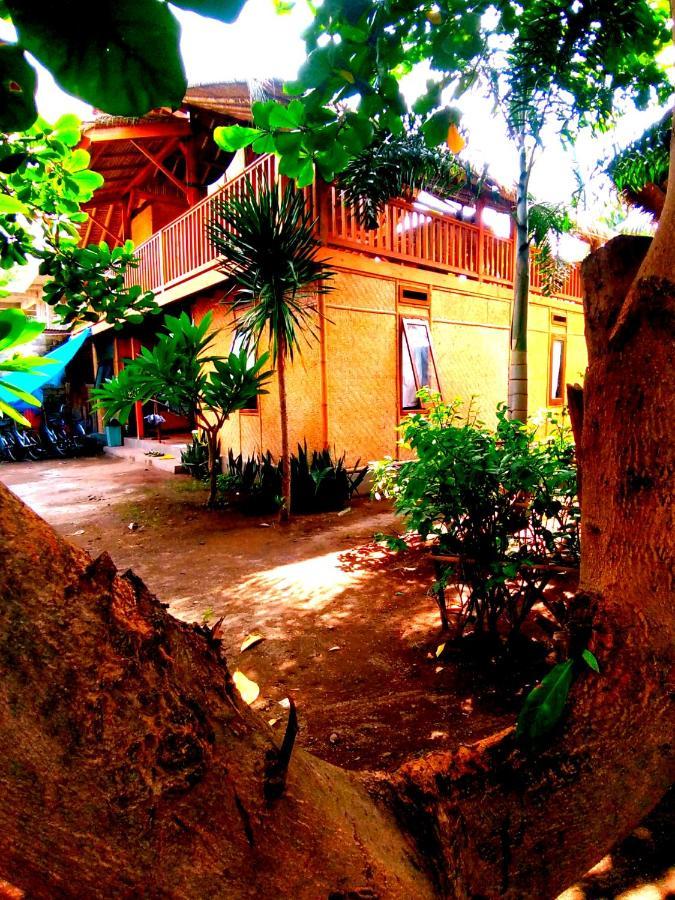 Hotel Lima Bintang Gili Trawangan Exteriér fotografie