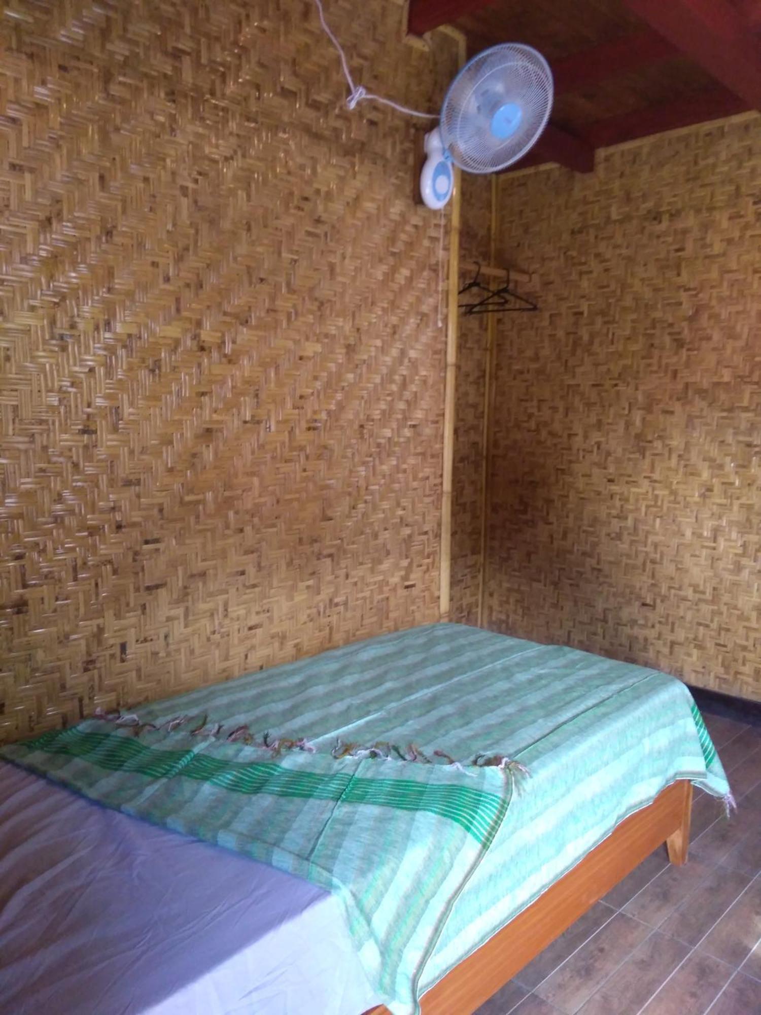 Hotel Lima Bintang Gili Trawangan Pokoj fotografie