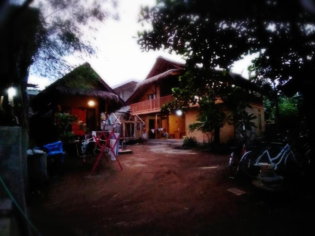 Hotel Lima Bintang Gili Trawangan Exteriér fotografie